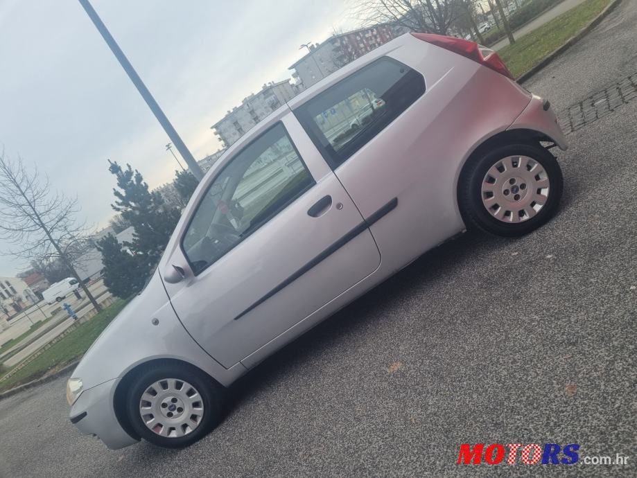 2008' Fiat Punto 1,2 photo #4