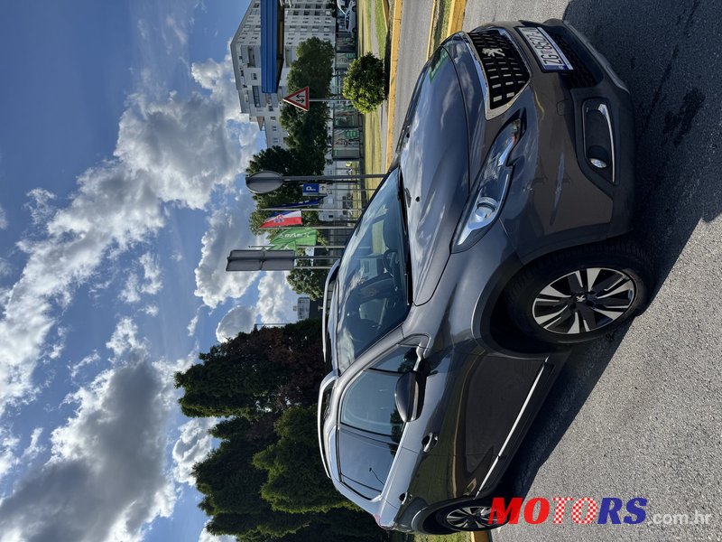 2016' Peugeot 2008 photo #4