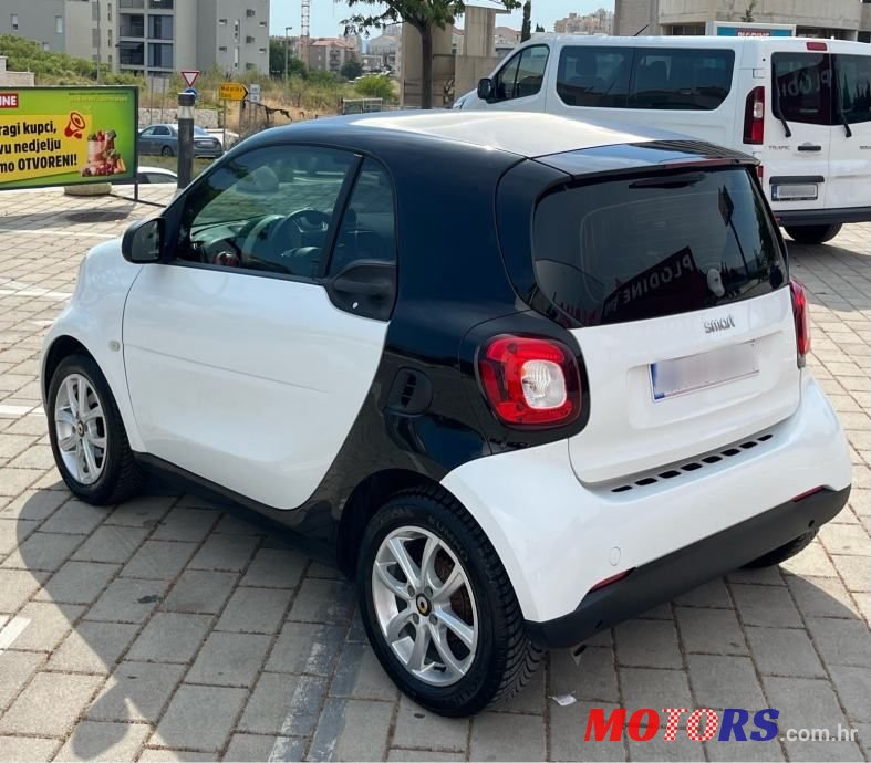 2015' Smart Fortwo photo #4