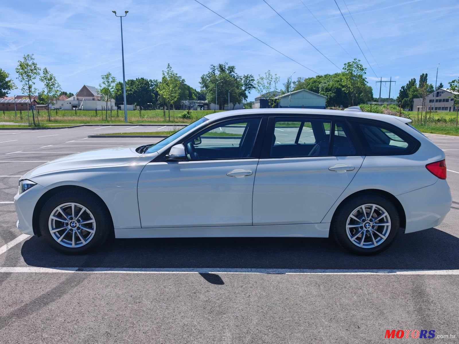 2015' BMW Serija 3 316D photo #4