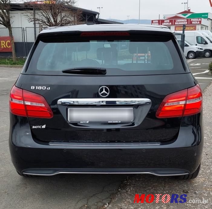 2018' Mercedes-Benz B-Klasa B 180 D Style photo #6