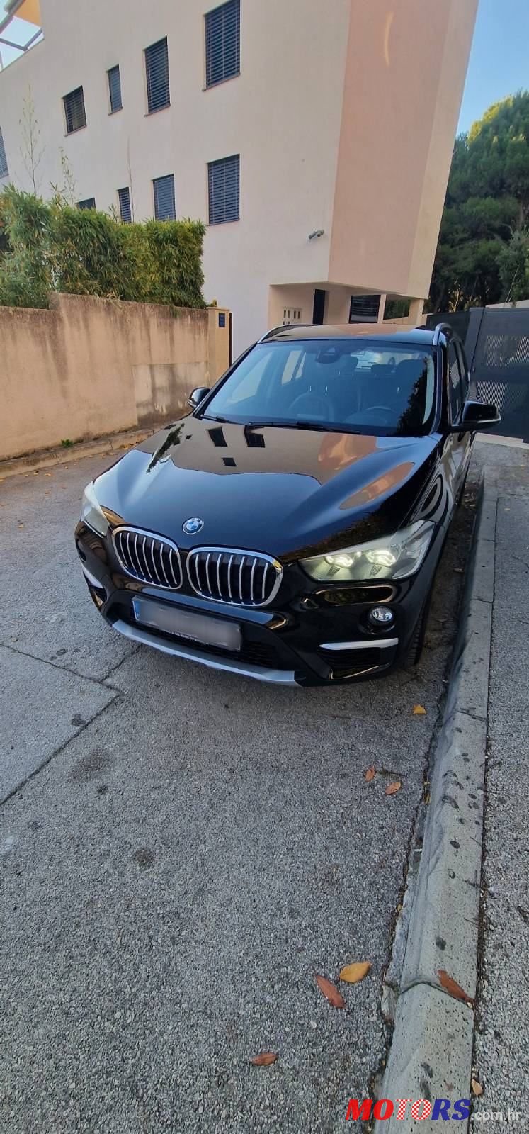 2016' BMW X1 18D photo #1