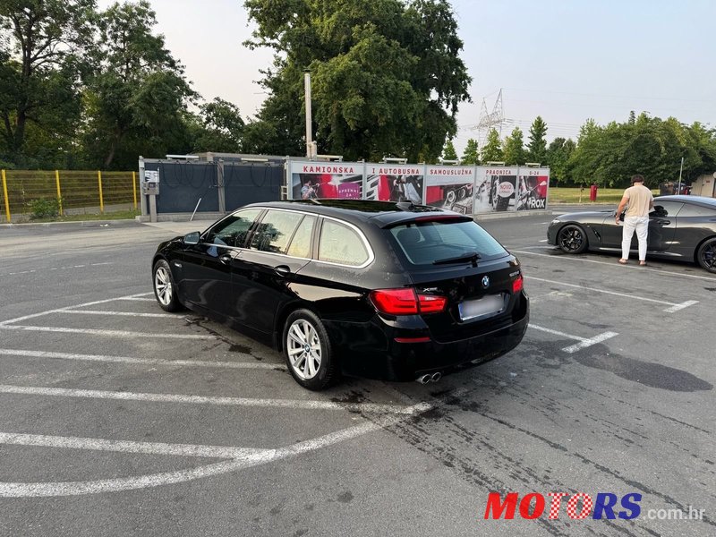 2013' BMW Serija 5 Touring 525Xd photo #5