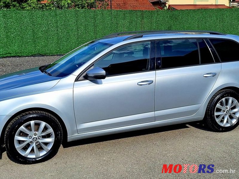 2019' Skoda Octavia Combi photo #4