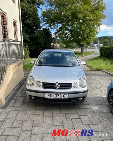 2005' Volkswagen Polo photo #1