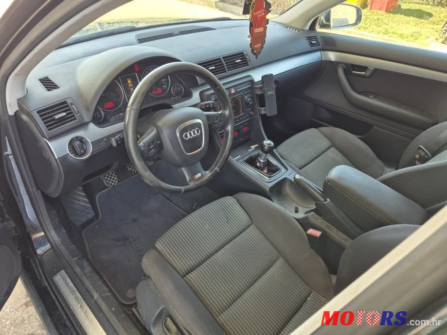 2007' Audi A4 Avant photo #2