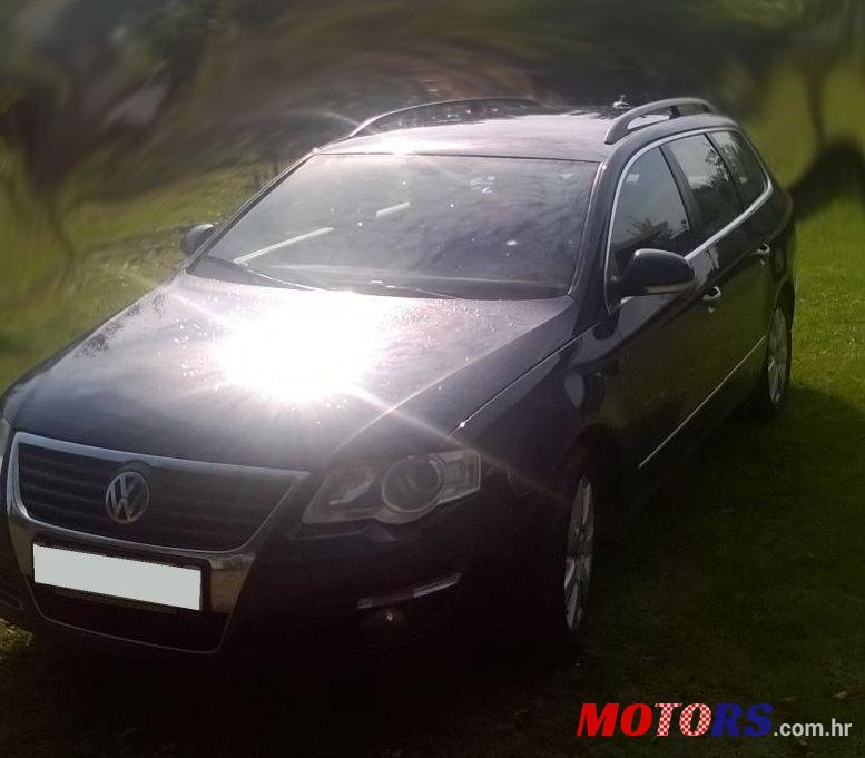 2007' Volkswagen Passat Variant 2,0 TDI photo #2