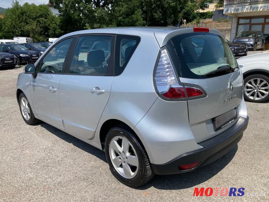 2014' Renault Scenic Dci photo #3