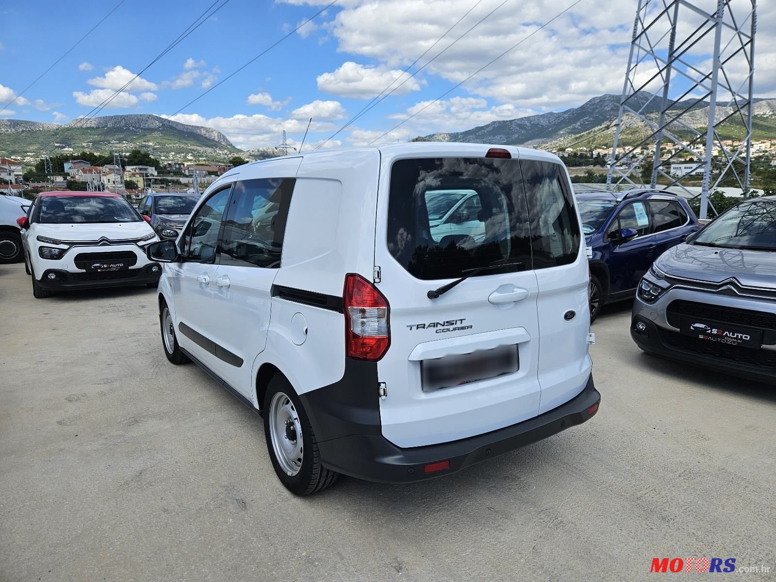 2020' Ford Tourneo Courier 1,5 Tdci photo #4