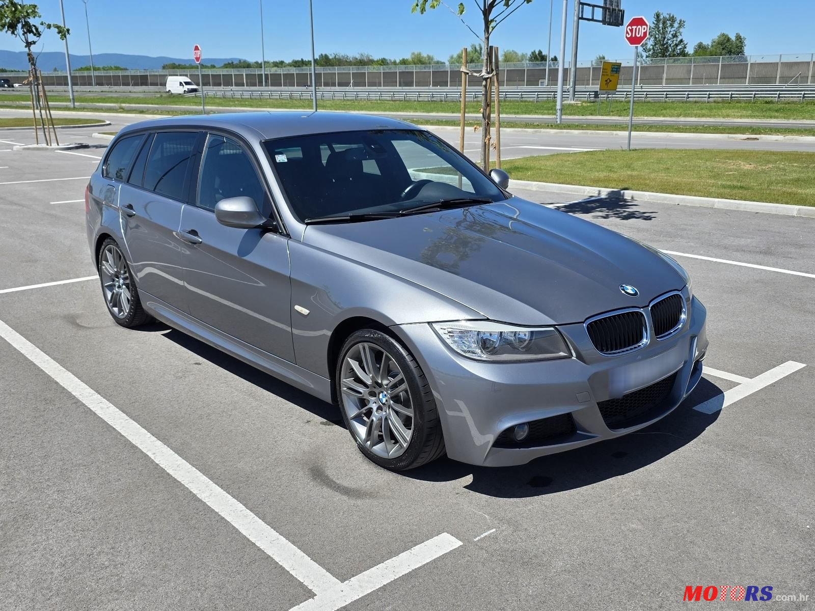 2010' BMW Serija 3 320D photo #2