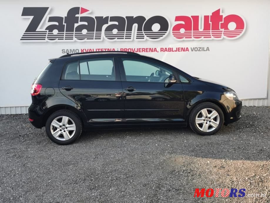 2010' Volkswagen Golf Plus 1,6 Tdi photo #3