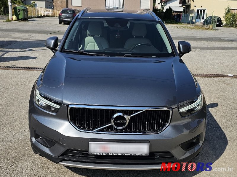 2019' Volvo XC40 D3 photo #5