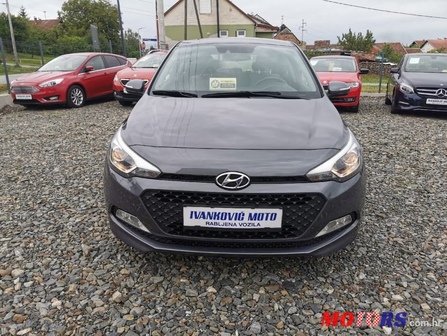 2015' Hyundai i20 1,1 Crdi photo #3