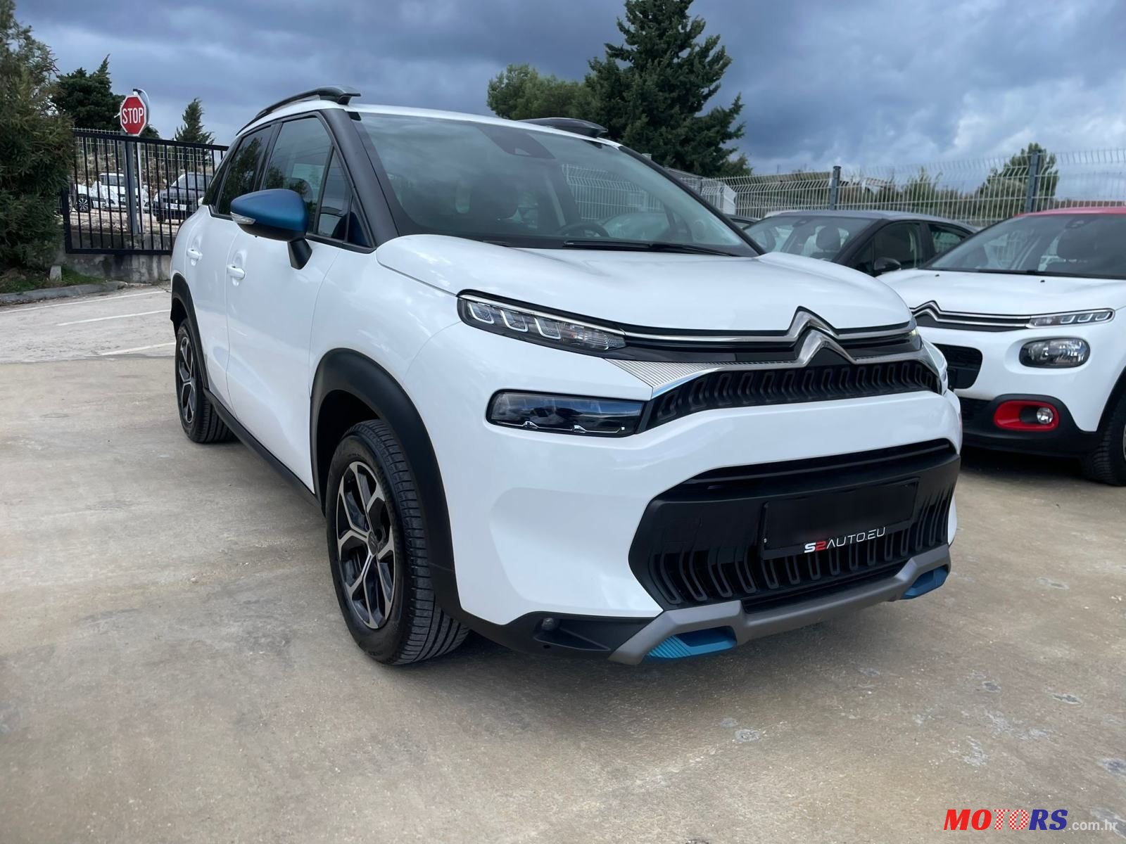 2021' Citroen C3 Aircross 1,2 Puretech photo #2