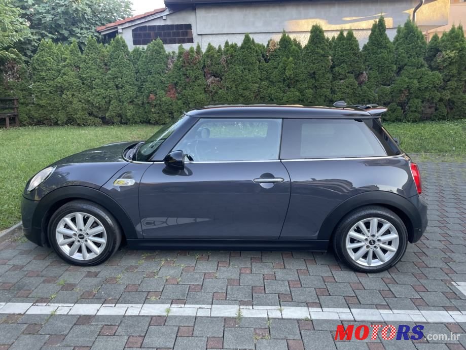 2014' MINI Cooper Cooper S photo #5