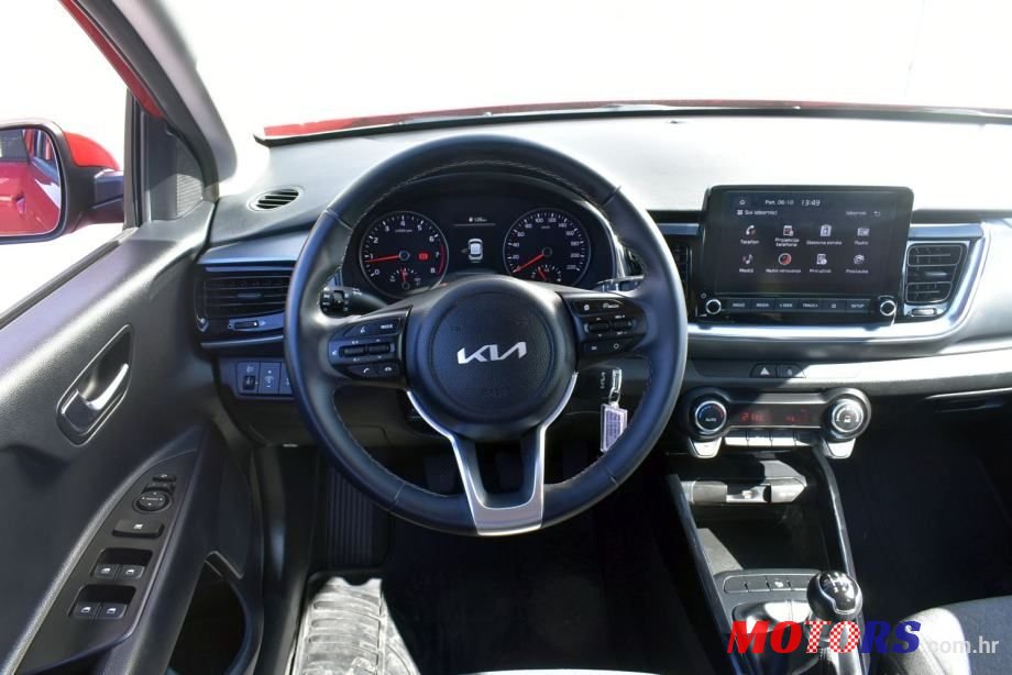 2023' Kia Stonic 1.2 Lx Urban photo #4