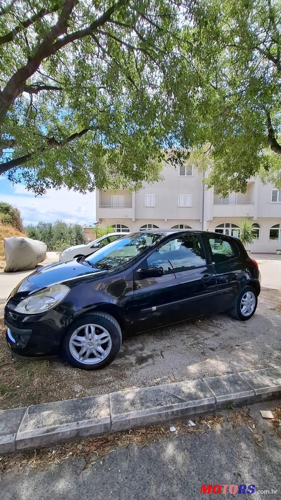 2005' Renault Clio 1,4 16V photo #1