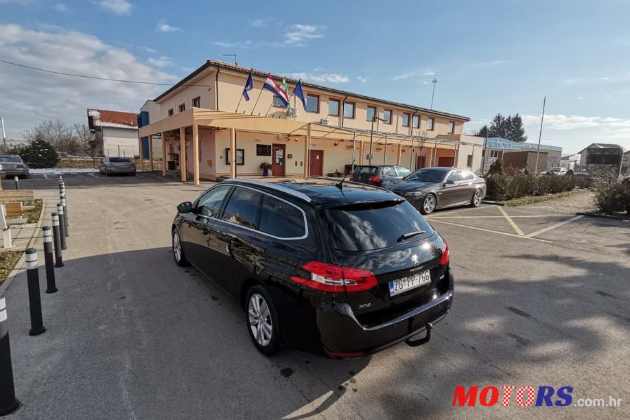 2015' Peugeot 308 Sw 1,6 Bluehdi photo #1