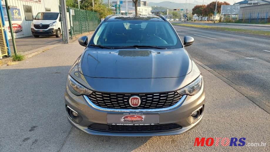 2017' Fiat Tipo photo #2
