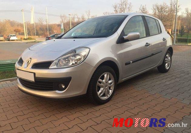 2007' Renault Clio 1,5 Dci photo #2