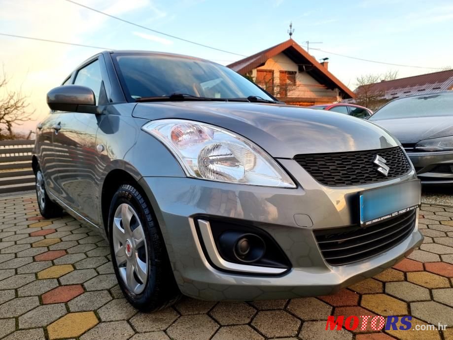 2015' Suzuki Swift 1,2 Se photo #3