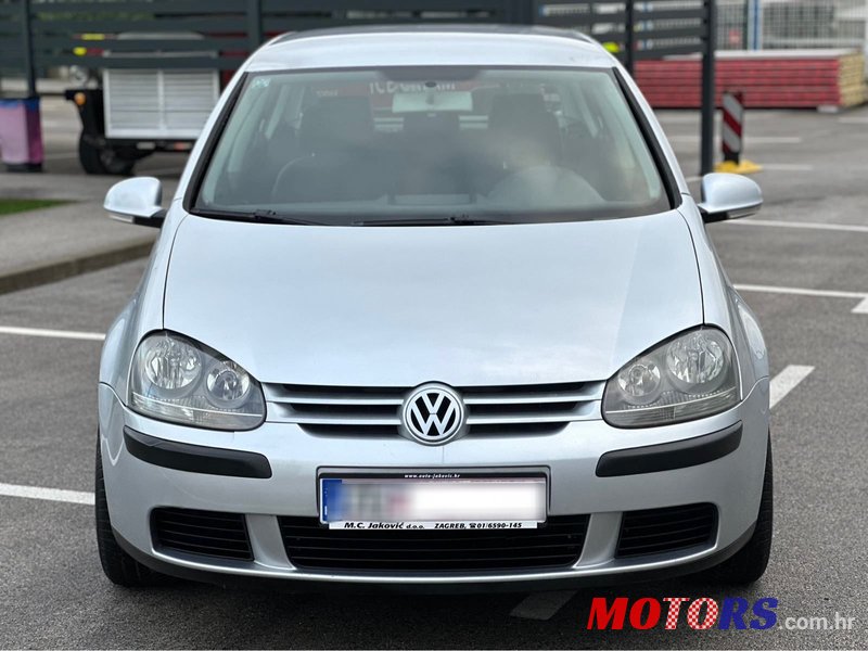 2003' Volkswagen Golf V 1.9 Tdi photo #3