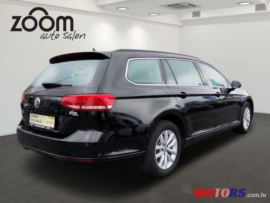 2016' Volkswagen Passat Variant photo #3