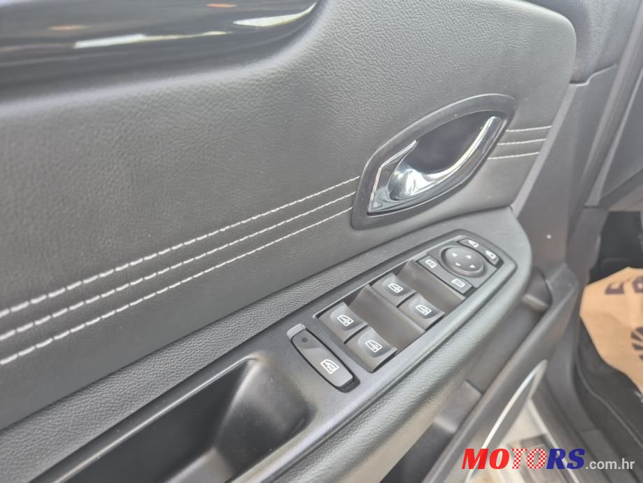 2011' Renault Scenic 1.6Dci photo #5