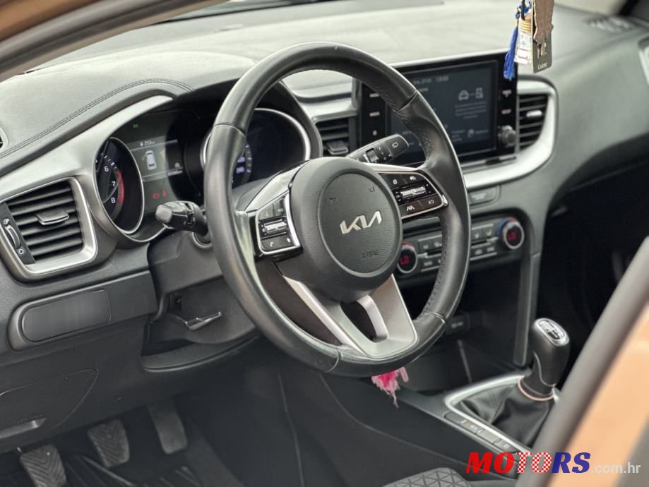 2022' Kia Ceed Sportswagon photo #4