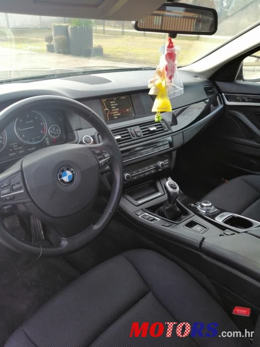 2013' BMW Serija 5 520D photo #2