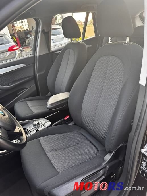 2019' BMW X1 Sdrive16D photo #4