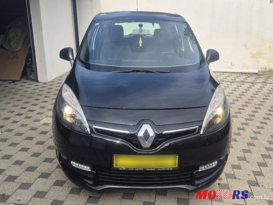 2011' Renault Scenic 1,5 Dci photo #1