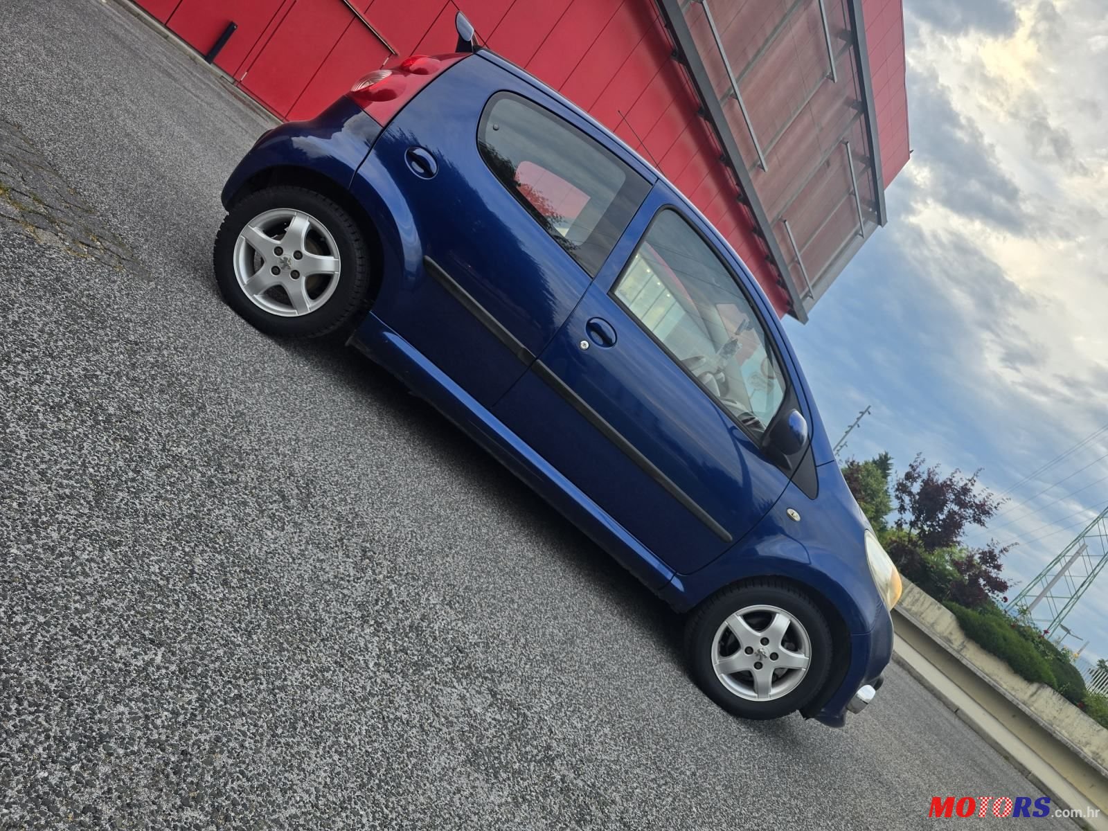 2007' Peugeot 107 1,0 photo #6