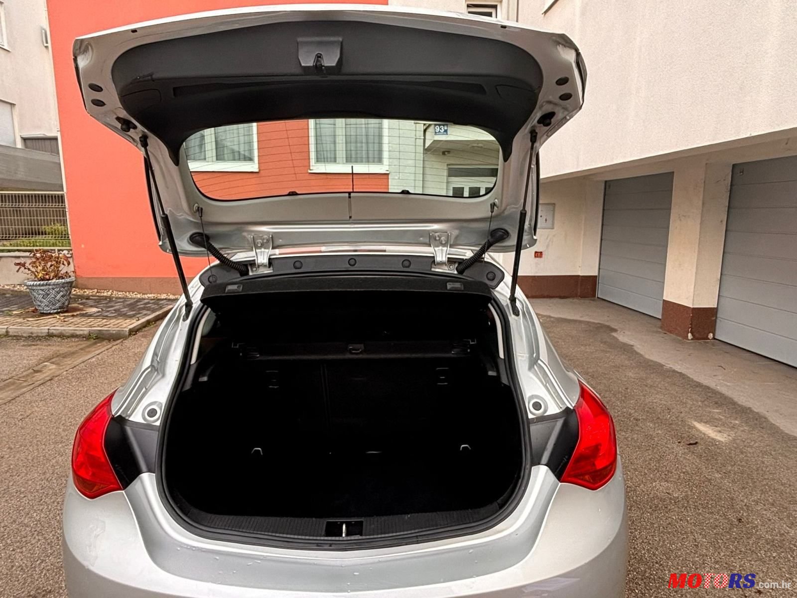 2014' Opel Astra 1.7 Cdti photo #5