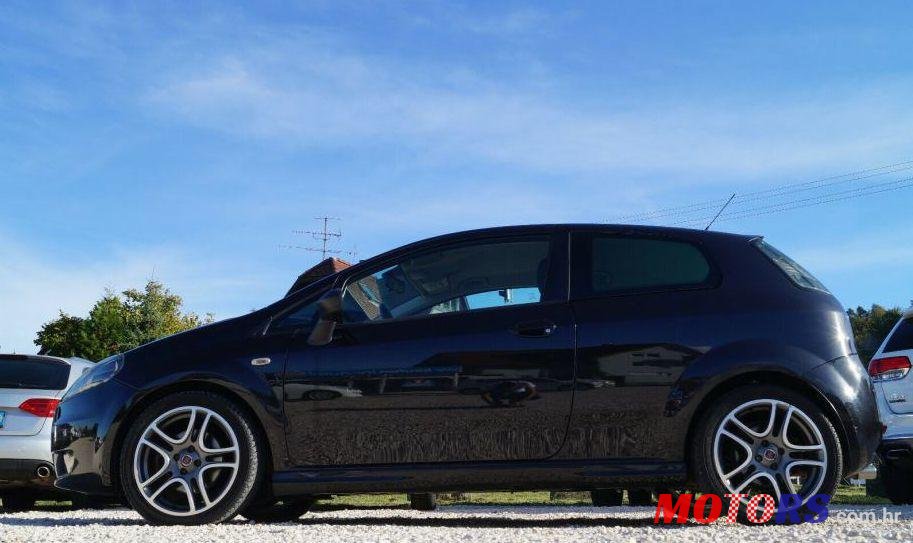2009' Fiat Grande Punto 1,6 Multijet 16V Sport photo #1
