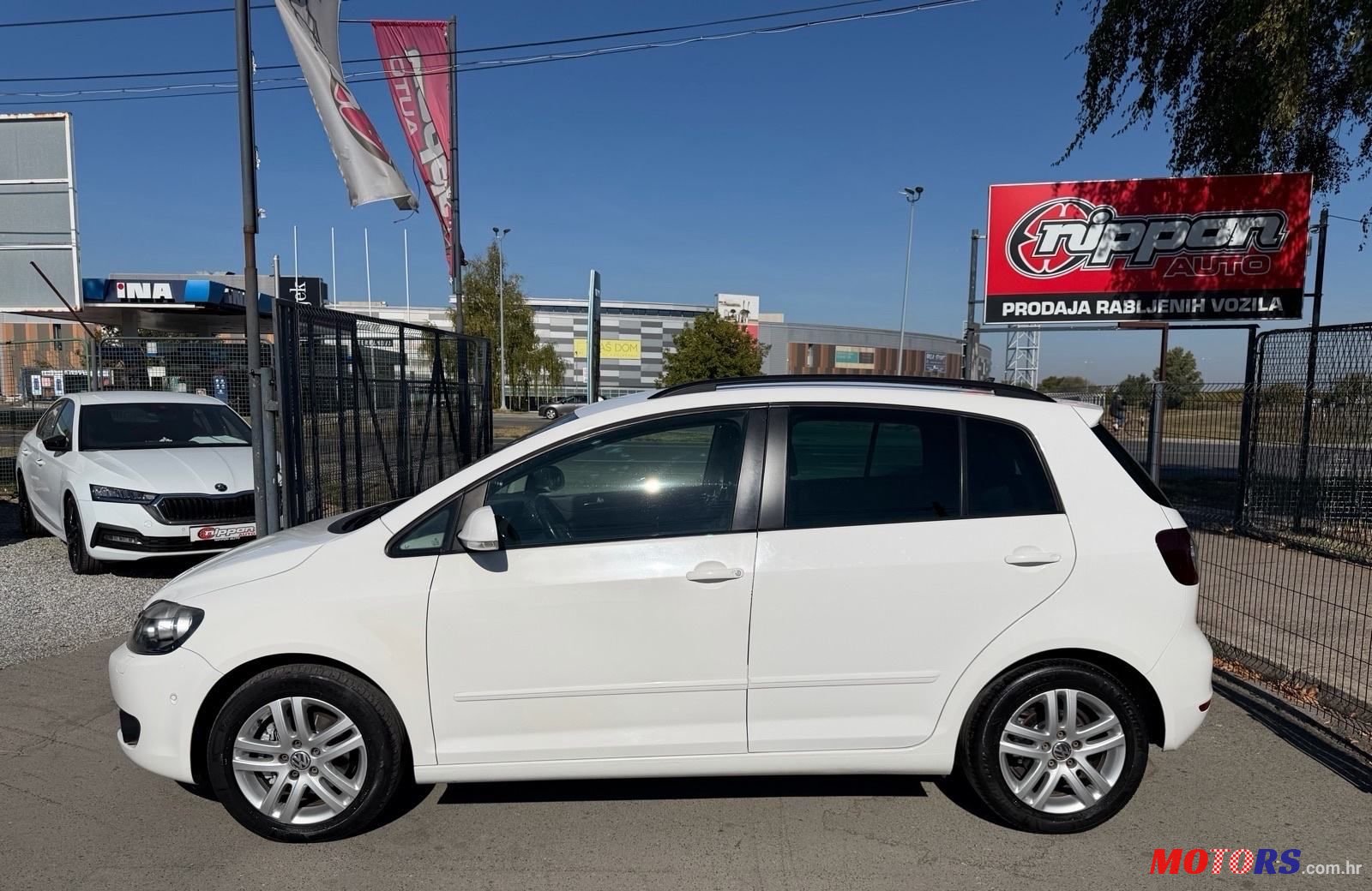 2010' Volkswagen Golf Plus 1,6 Tdi photo #3