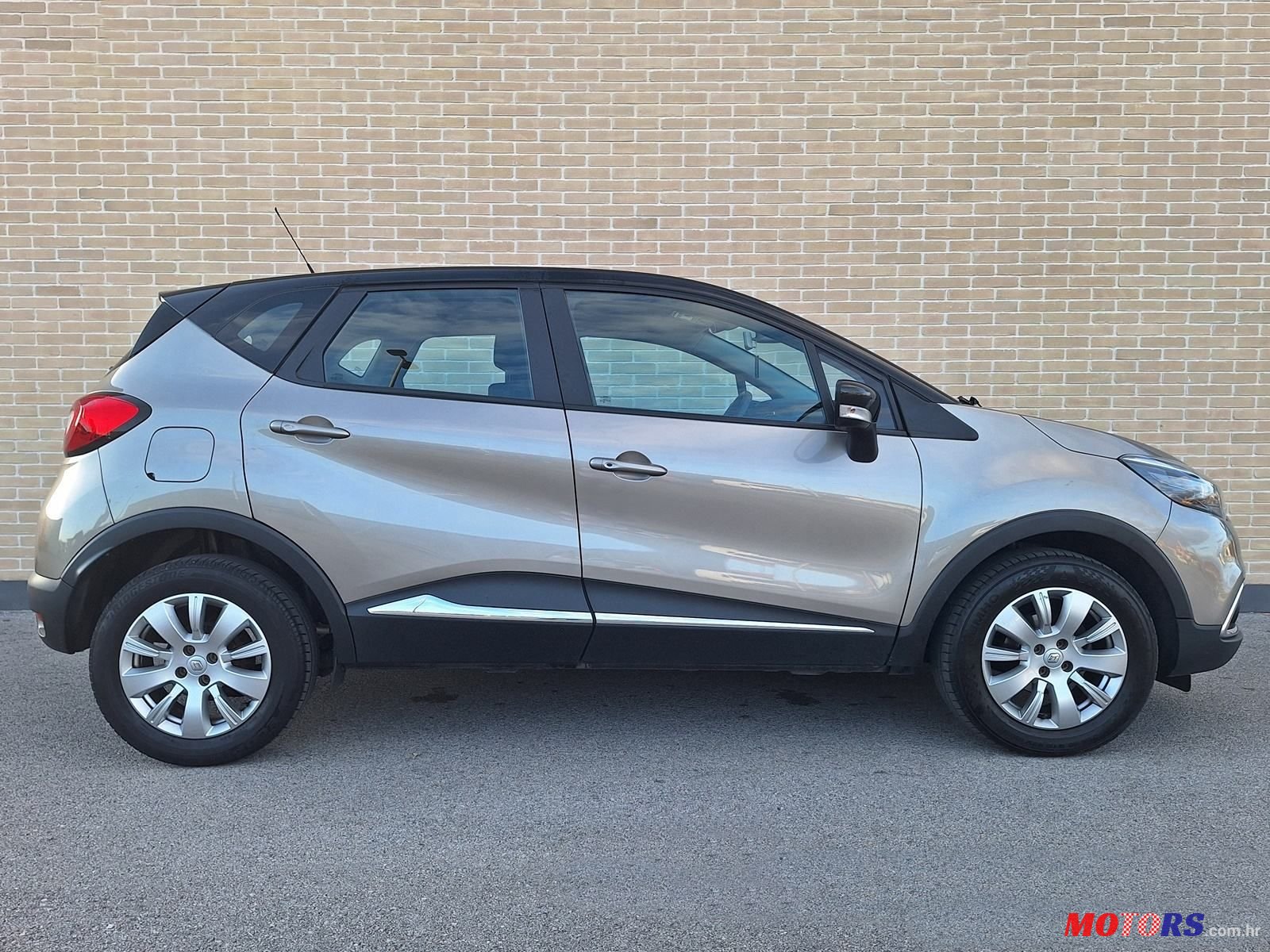 2016' Renault Captur Tce 90 photo #2