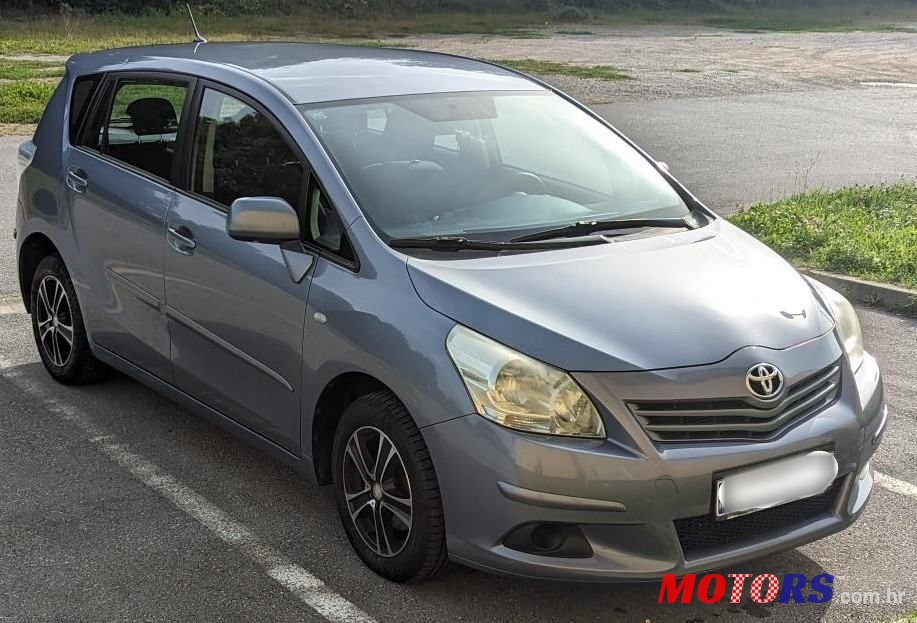 2010' Toyota Verso 1.6 photo #6