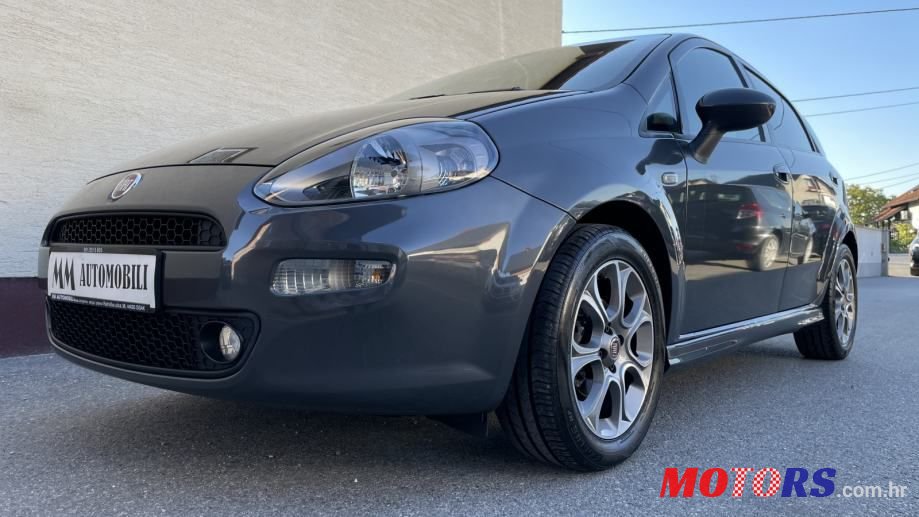 2013' Fiat Punto Evo photo #4