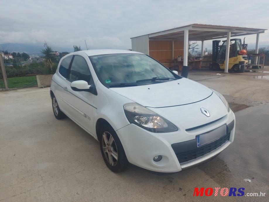 2011' Renault Clio 1,5 Dci photo #6