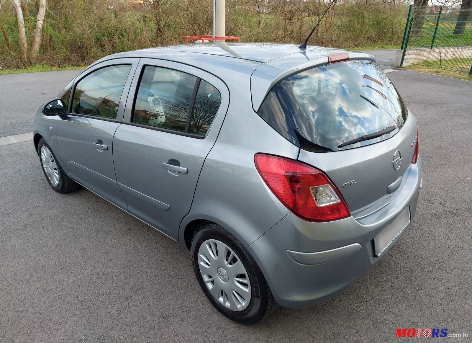 2006' Opel Corsa 1,3 Cdti photo #3