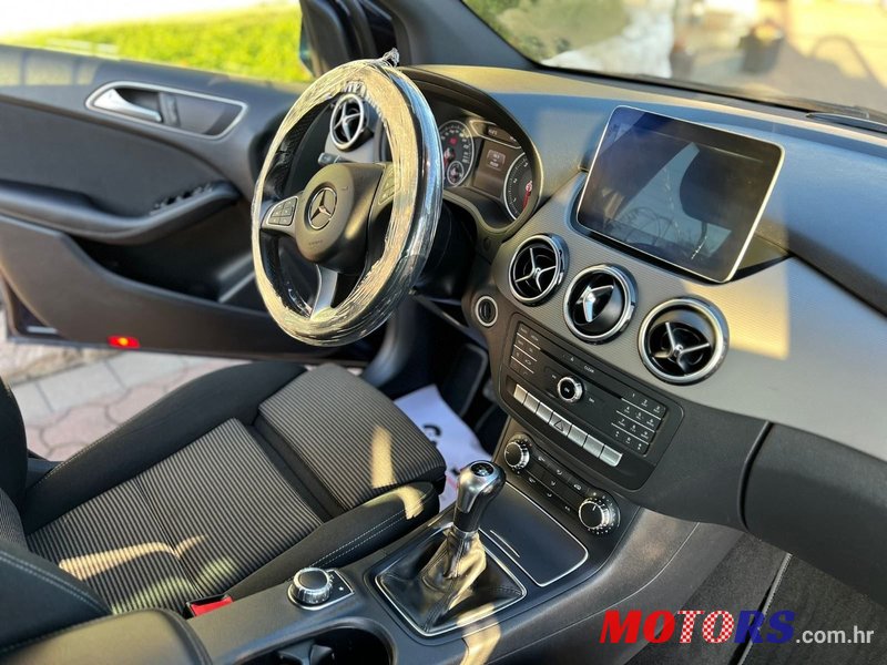 2018' Mercedes-Benz B-Klasa 180 photo #6