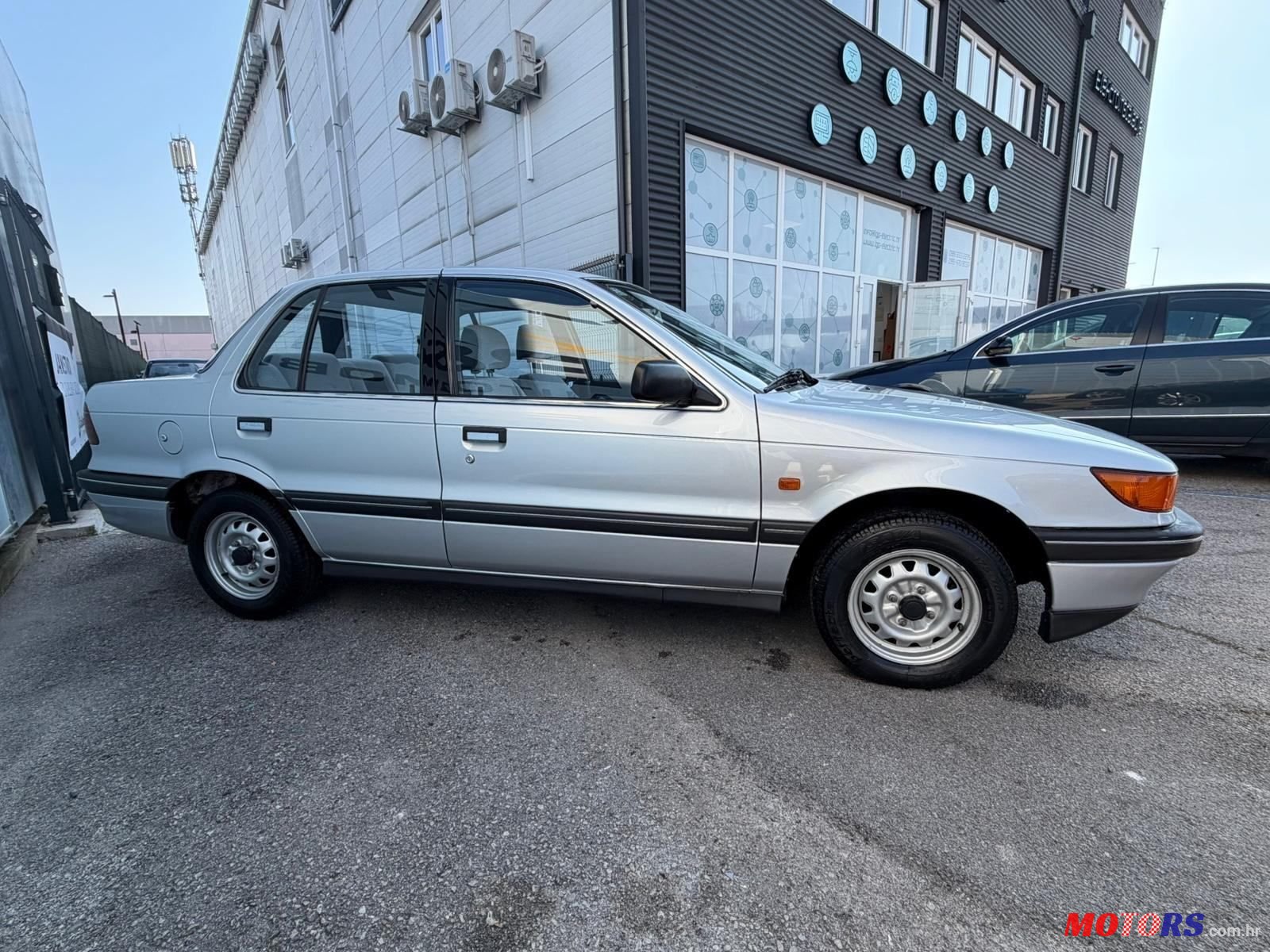 1990' Mitsubishi Lancer 1500 Glx photo #6