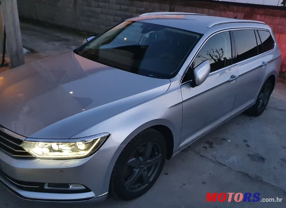 2015' Volkswagen Passat Variant photo #1