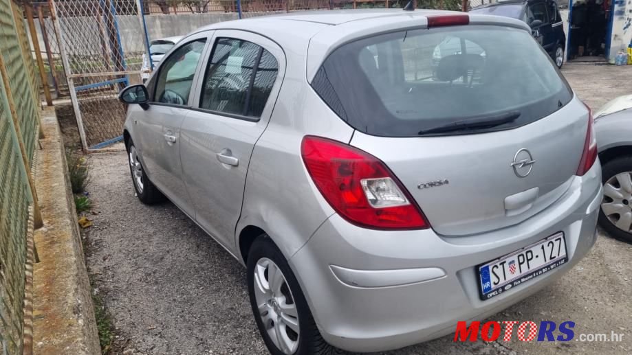 2010' Opel Corsa 1,3 Cdti photo #3