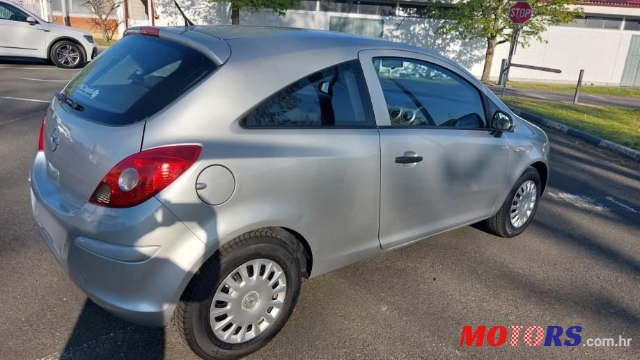 2010' Opel Corsa 1,2 16V photo #3