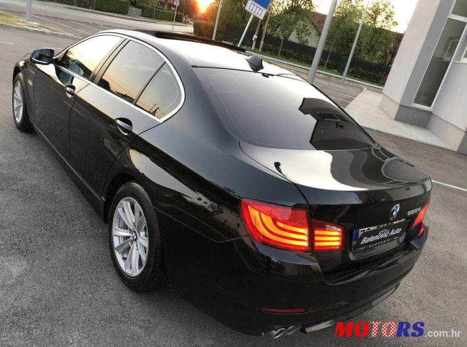 2010' BMW Serija 5 525 D photo #2