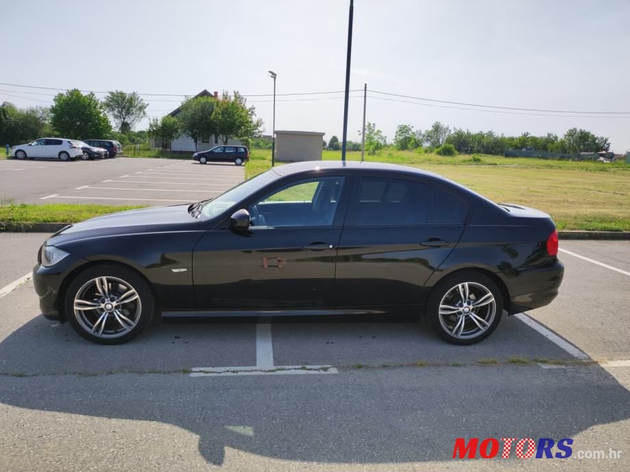 2010' BMW Serija 3 316D photo #5