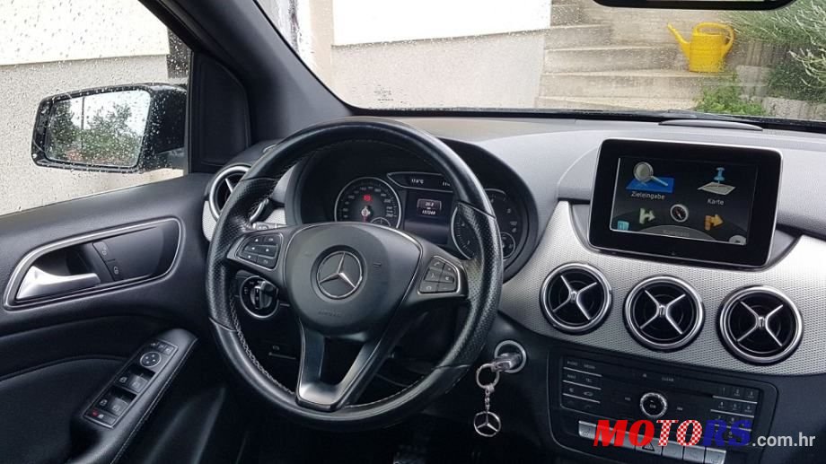 2015' Mercedes-Benz B-Klasa 200 Cdi photo #3