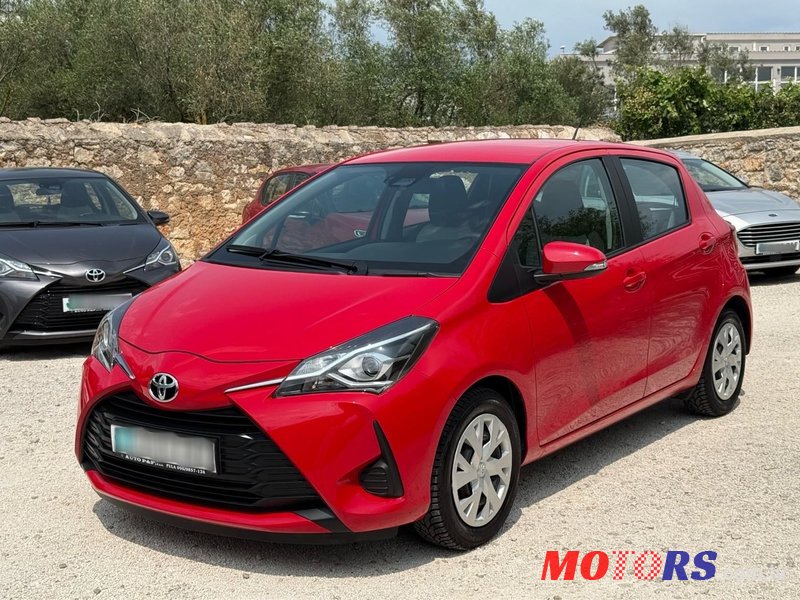 2018' Toyota Yaris 1,0 Vvt-I photo #2